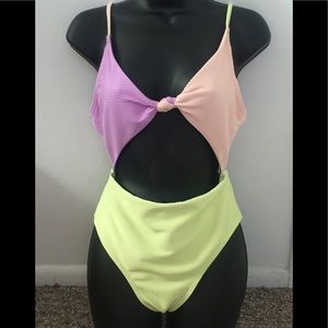 🏖Billabong Tanlines One Piece Swimsuit🏖